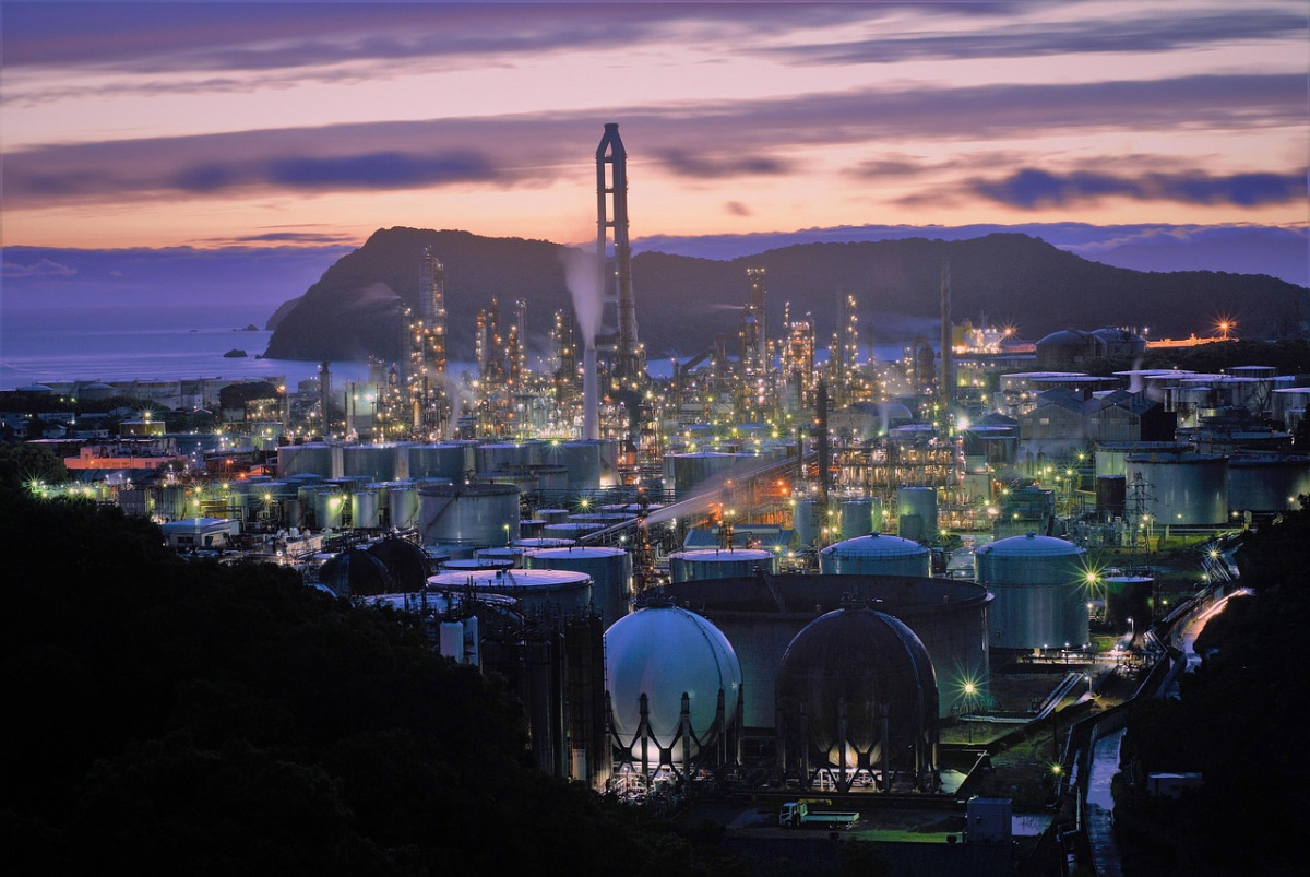 chemical process plant pipes valves equipment